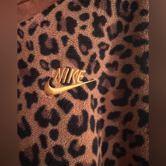 Nike leopard print sweatshirt - Picture 3 of 5
